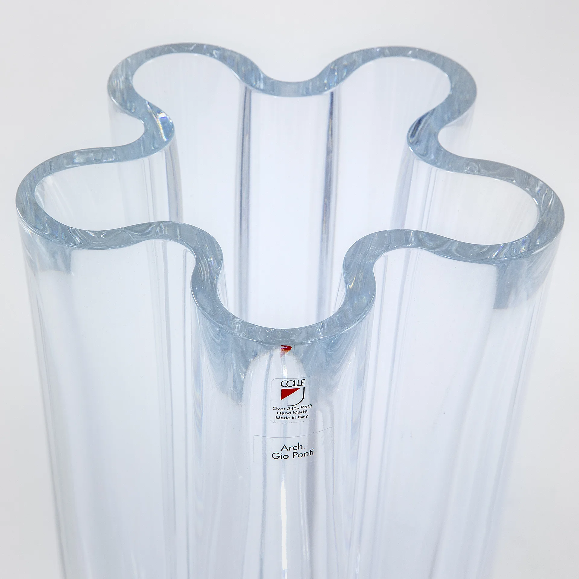 Vaso modello Gerbera di Gio Ponti per Colle Cristalleria