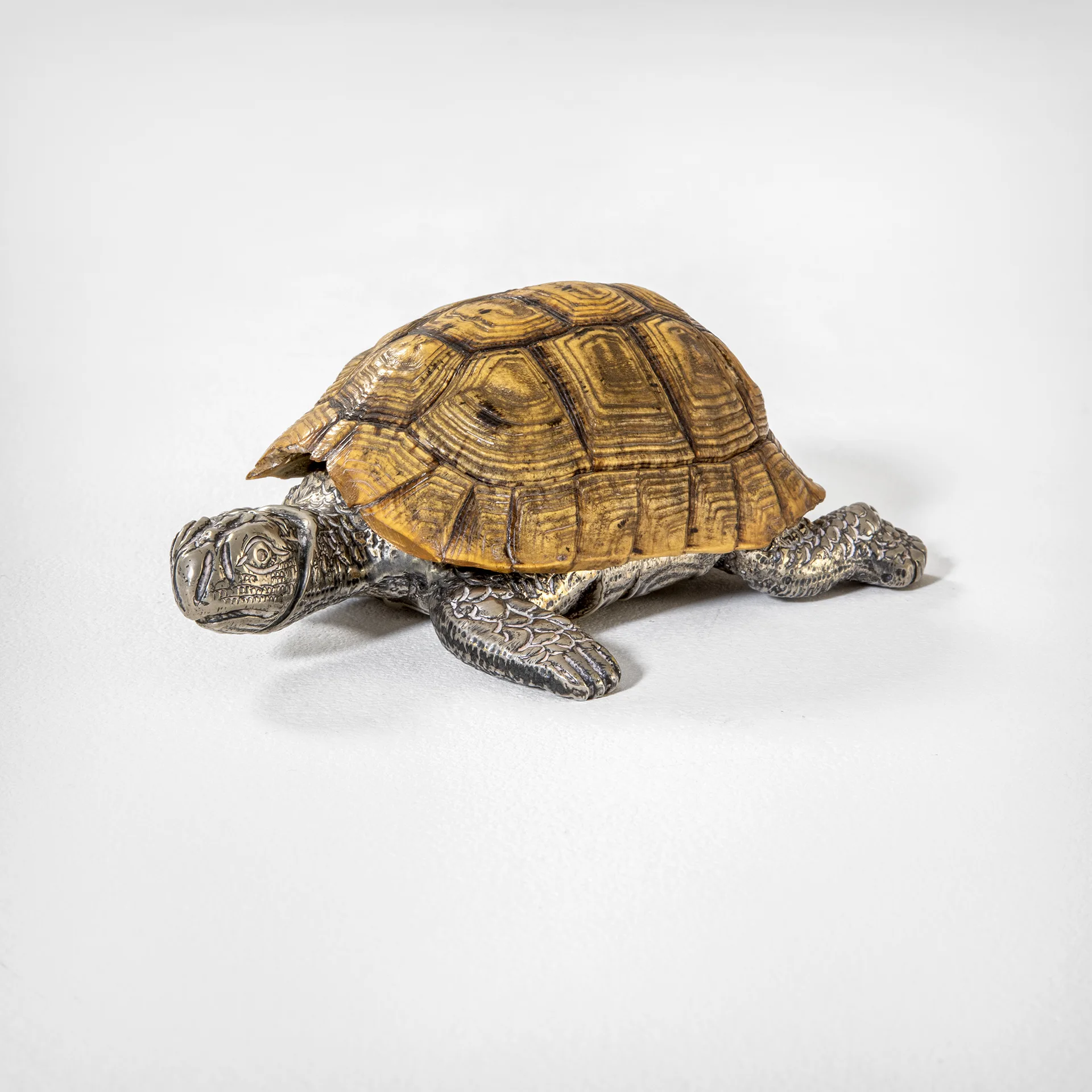 VENDUTO - Svuotatasche a forma di tartaruga di Gabriella Crespi