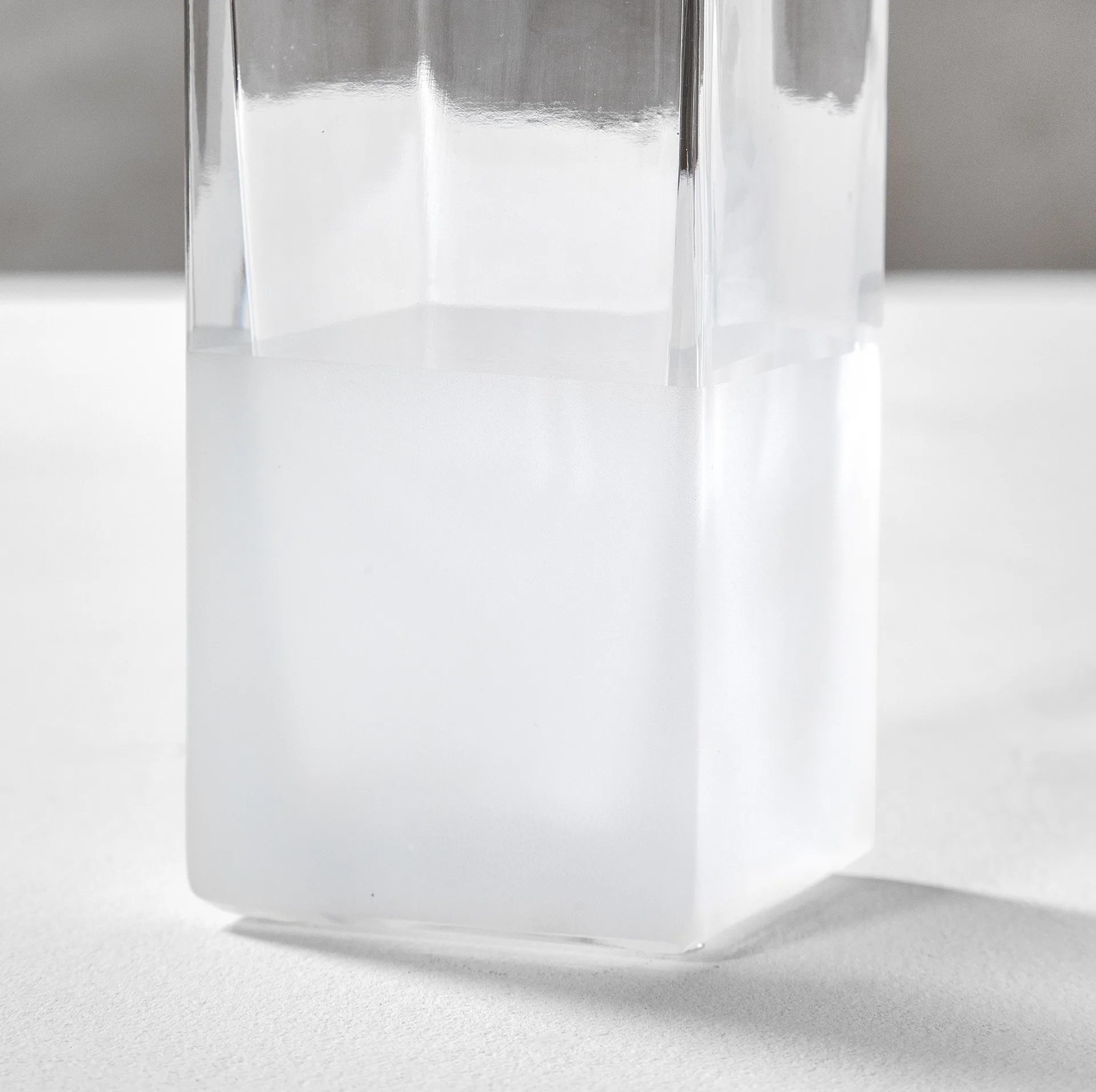 Vaso modello Black & White di Mackintosh per Colle Cristalleria - lucido