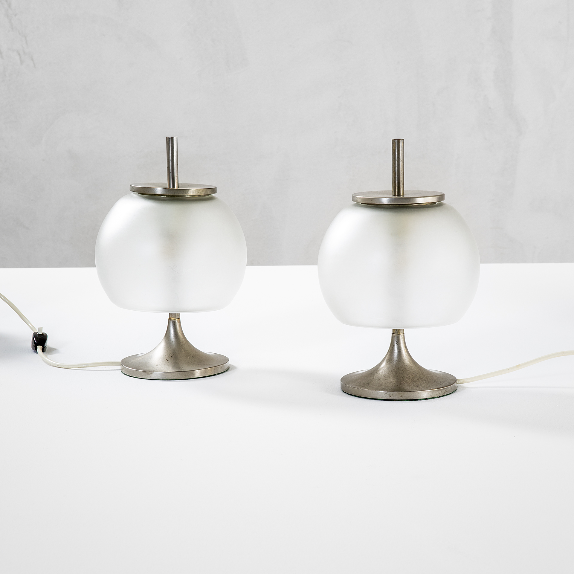 Coppia di lampade da tavolo modello Chi di Emma Gismondi