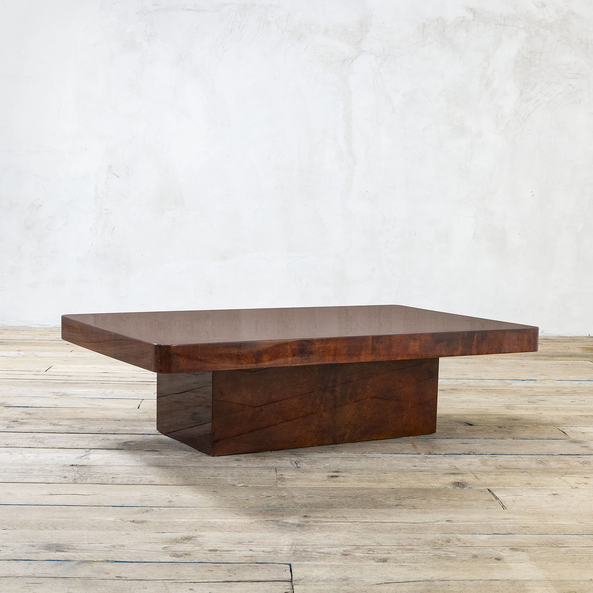 VENDUTO - Tavolo basso in legno di Aldo Tura