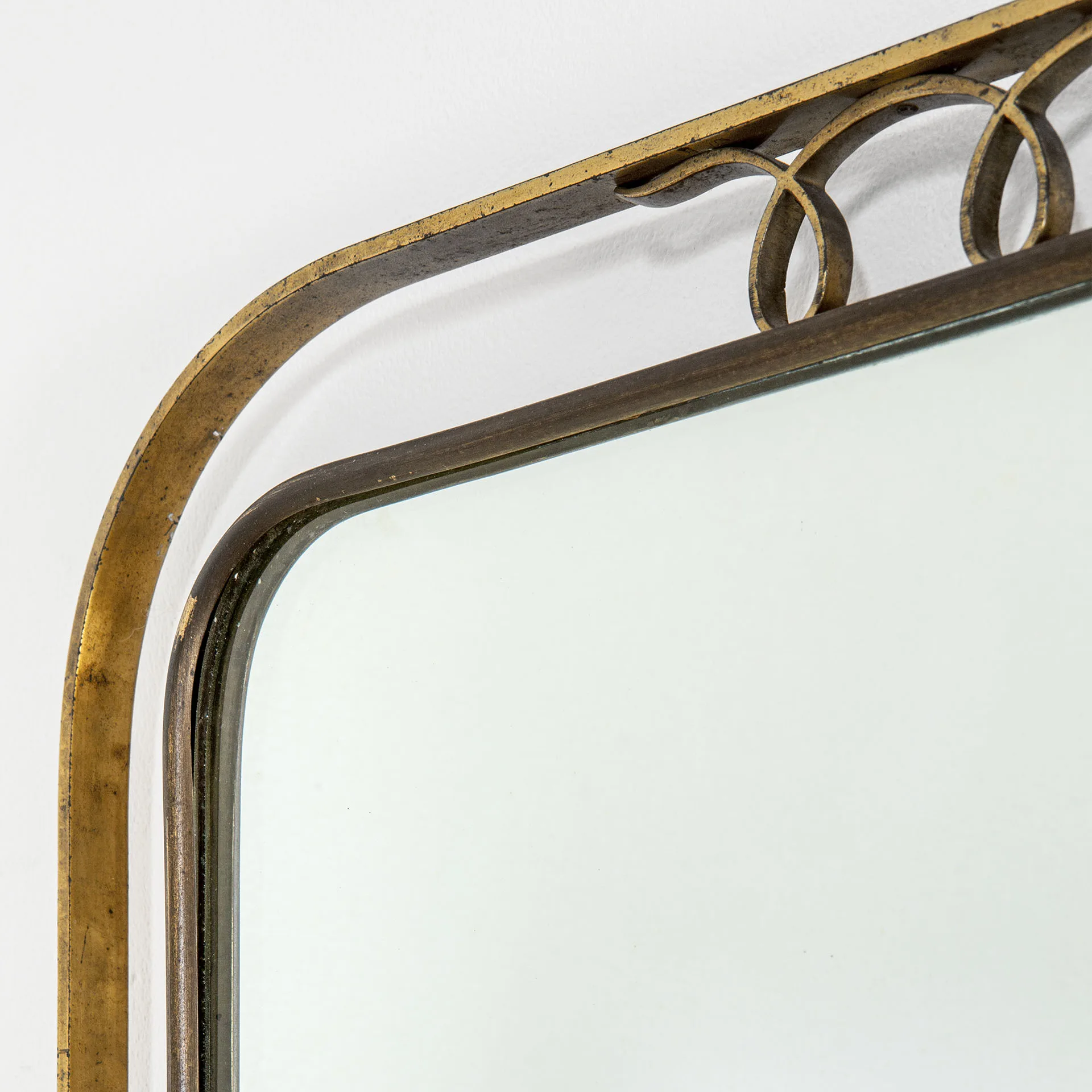 Specchio con cornice decorativa di Gio Ponti per Luigi Fontana