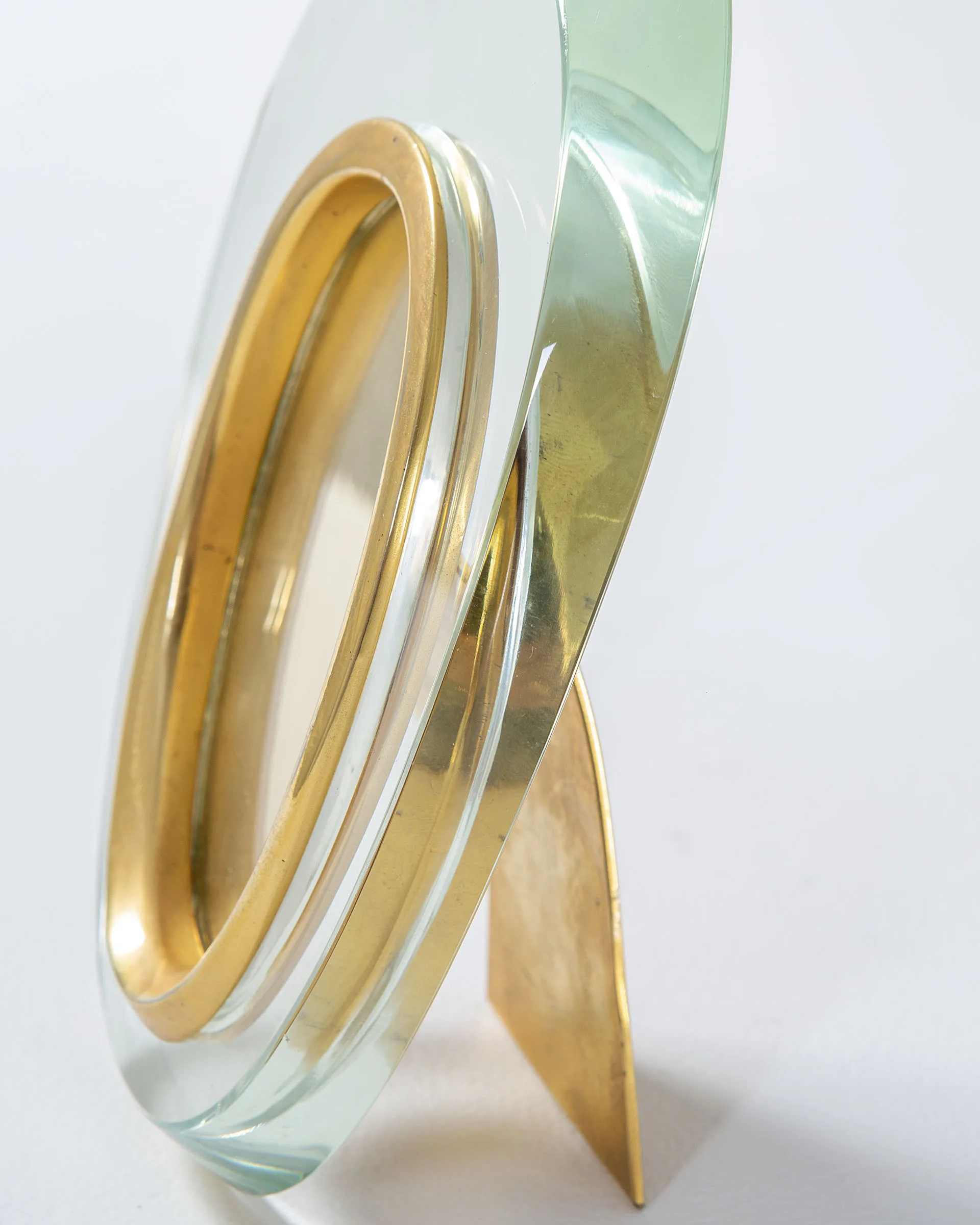 Portafoto ovale in vetro e sostegno in ottone di Max Ingrand per Fontana Arte