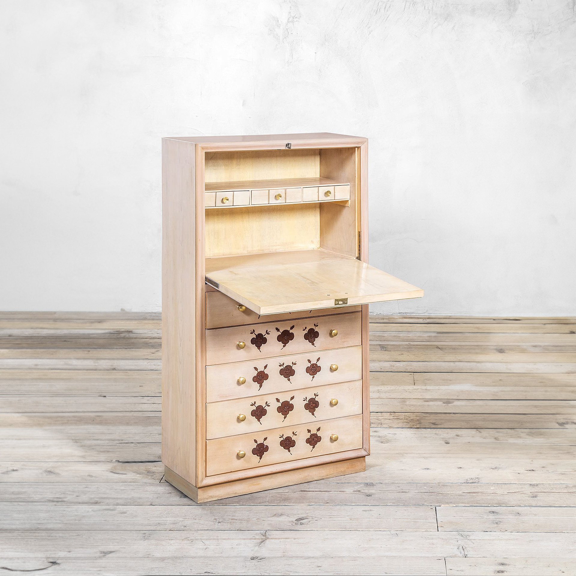 Mobile contenitore in legno di Osvaldo Borsani