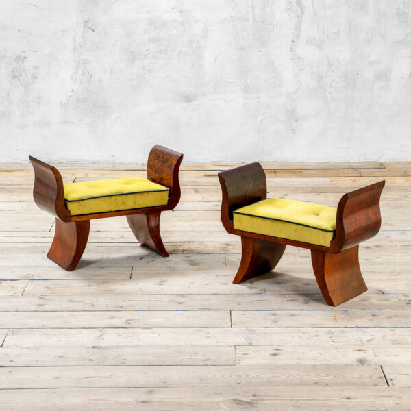 Coppia di sgabelli in legno, anni '70
