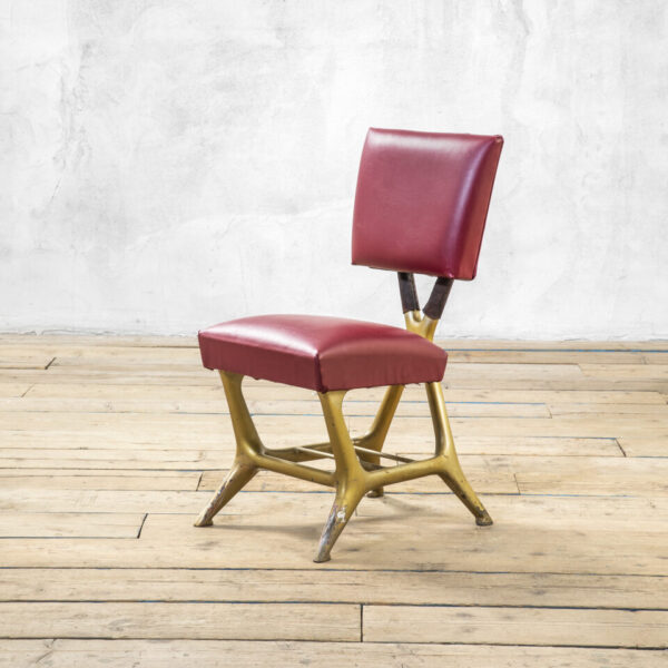 Sedia rossa di Giulio Minoletti e Gio Ponti