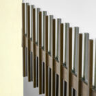 Grande specchio da parete di Ettore Sottsass per Santambrogio & De Berti