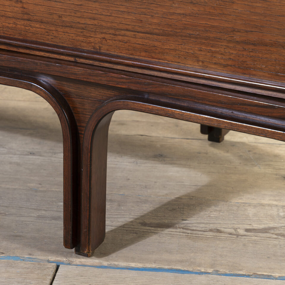 Credenza mod. 504 di Gianfranco Frattini per Bernini Credenza mod. 504 di Gianfranco Frattini per Bernini