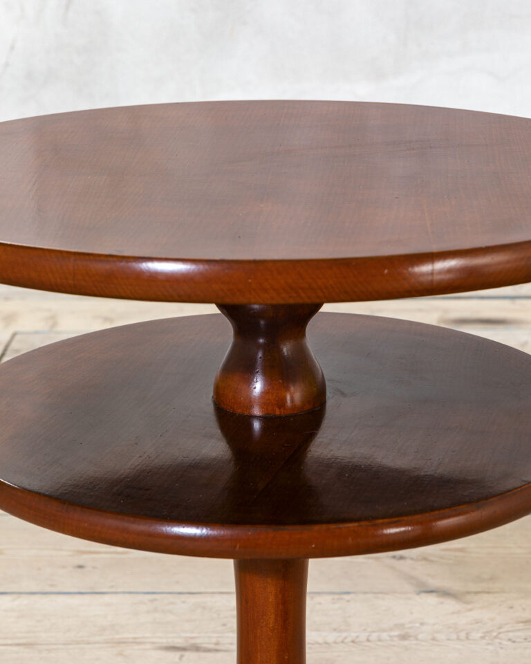 Coppia di tavolini mod. 724 di Gio Ponti per Cassina Coppia di tavolini mod. 724 di Gio Ponti per Cassina