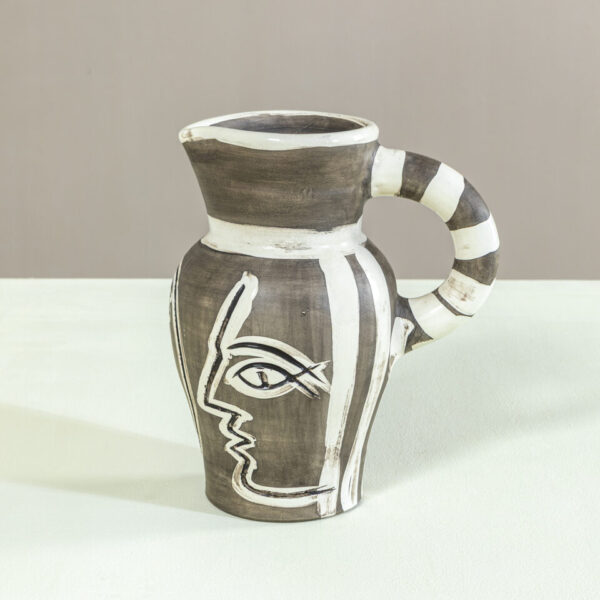 Brocca mod. Pichet gravé gris di Pablo Picasso