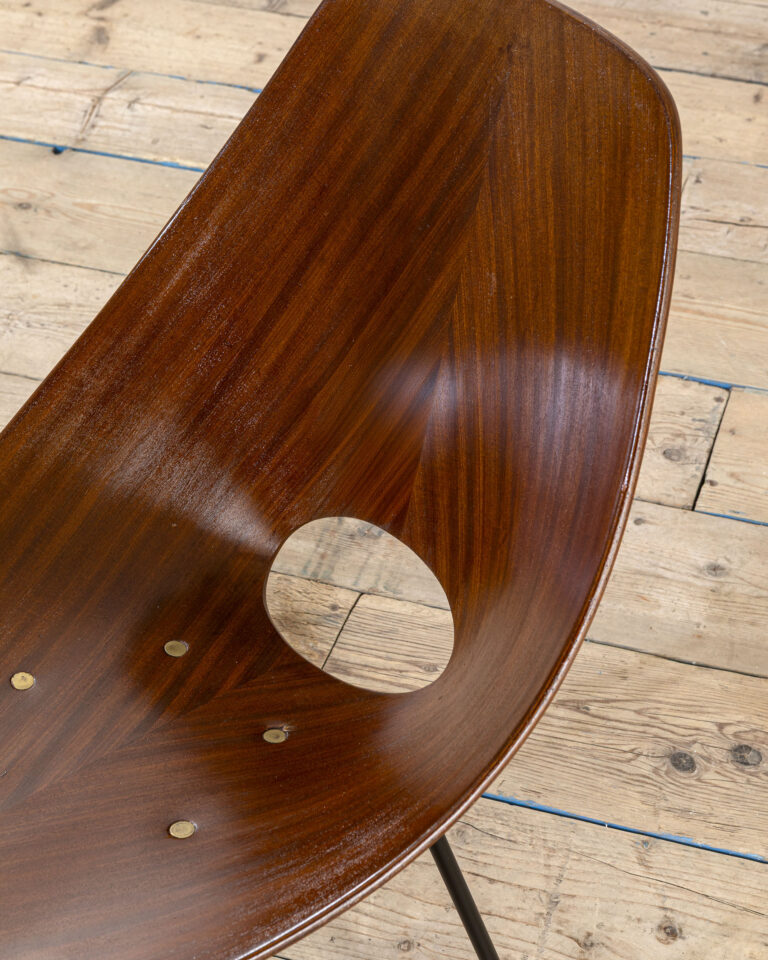 Gruppo di 4 sedie mod. Medea di Vittorio Nobili Gruppo di 4 sedie mod. Medea di Vittorio Nobili