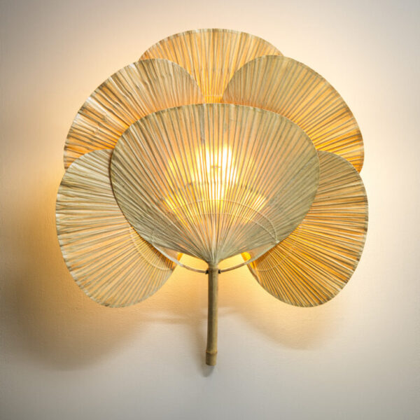 Lampada a parete Uchiwa di Ingo Maurer per Design M