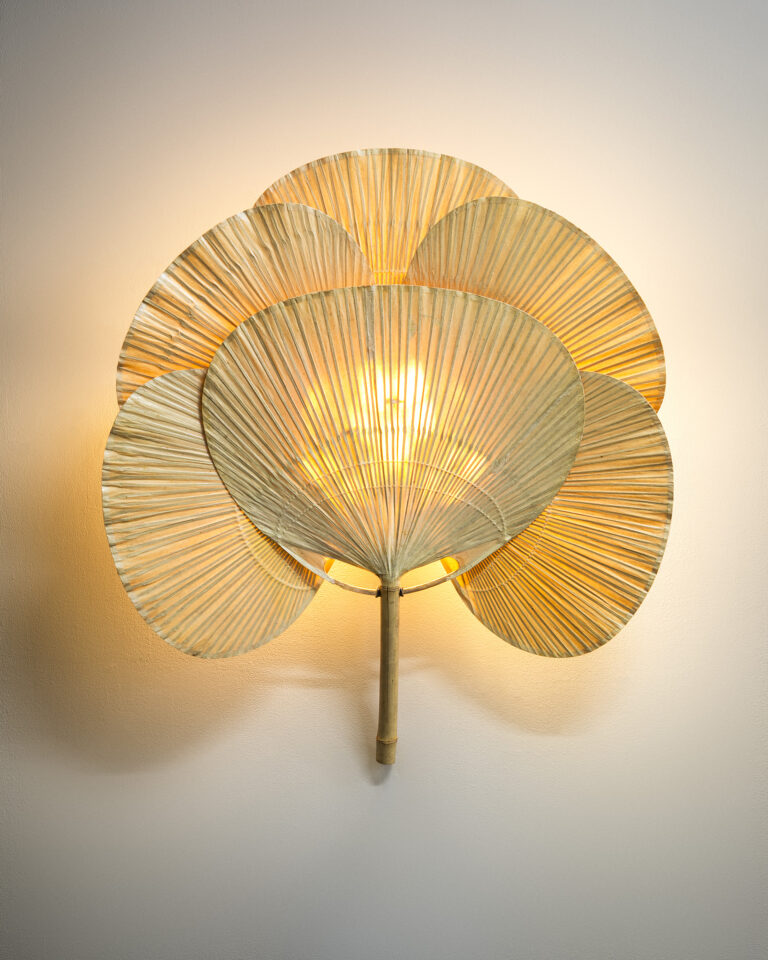Lampada a parete Uchiwa di Ingo Maurer per Design M Lampada a parete Uchiwa di Ingo Maurer per Design M