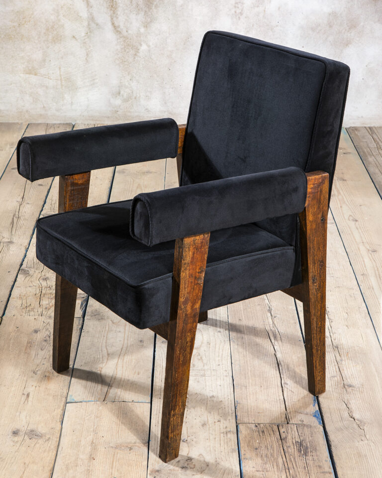 Coppia di poltrone mod. Advocate di Pierre Jeanneret Coppia di poltrone mod. Advocate di Pierre Jeanneret