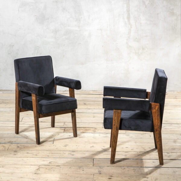Coppia di poltrone mod. Advocate di Pierre Jeanneret